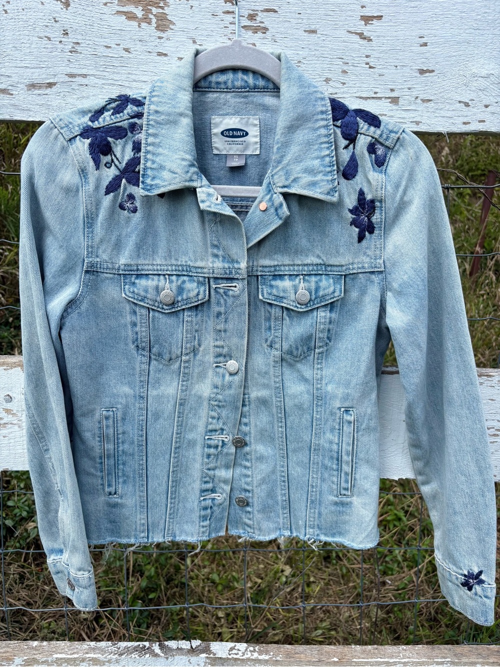 Retro Style Light Blue Embroidered Denim Jean Jacket